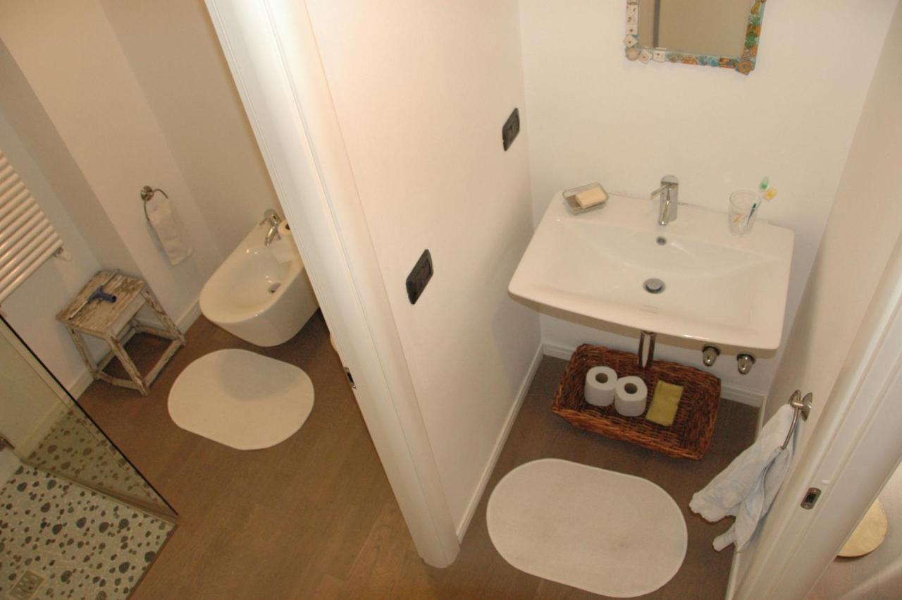 טורינו Accogliente Appartamento Tipo Loft מראה חיצוני תמונה
